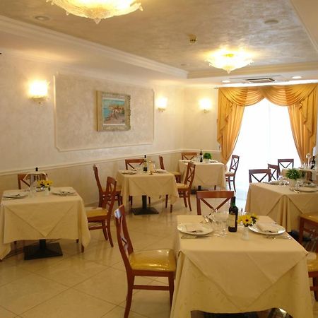 Hotel Di Cosmo San Giovanni Rotondo Dış mekan fotoğraf