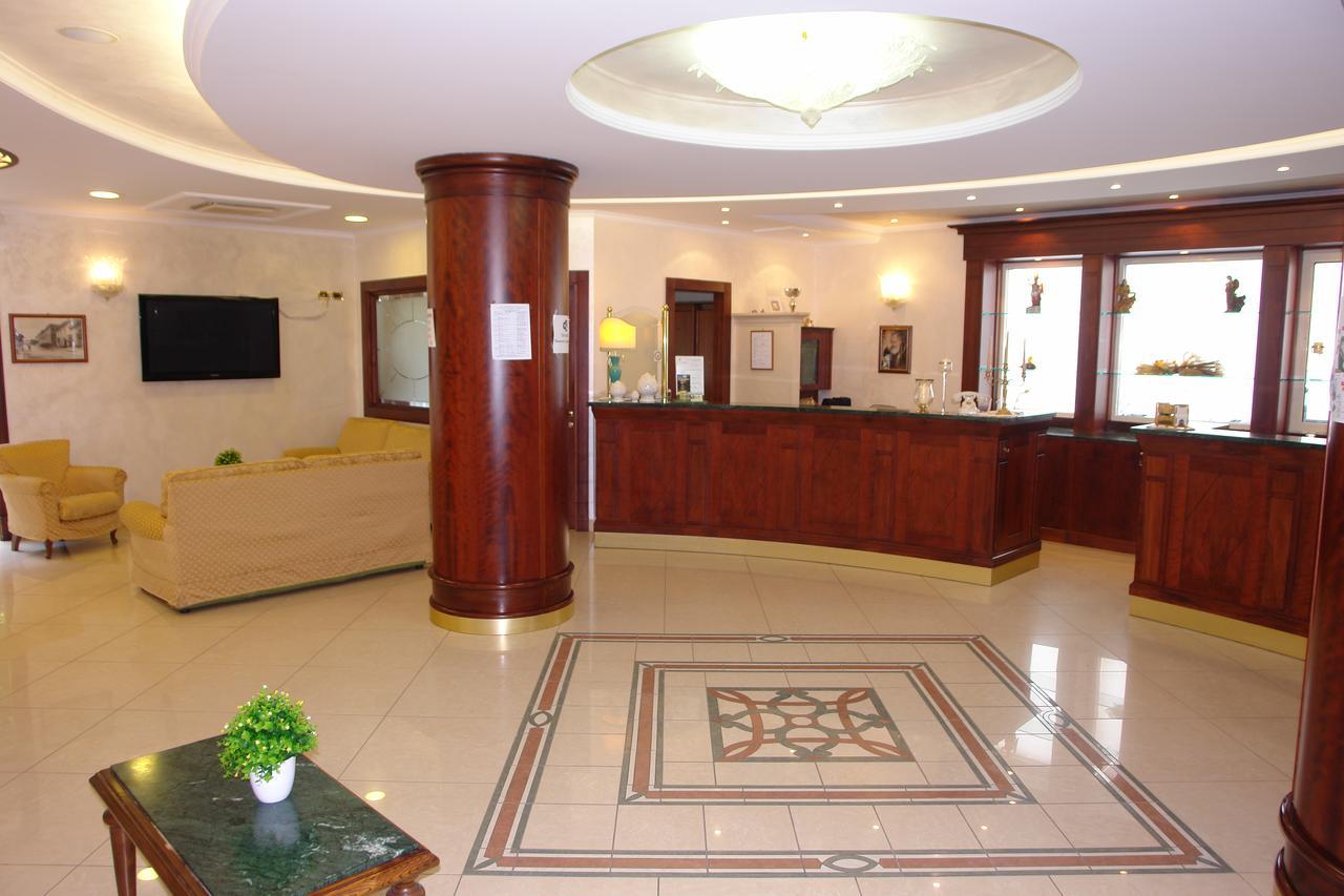 Hotel Di Cosmo San Giovanni Rotondo Dış mekan fotoğraf