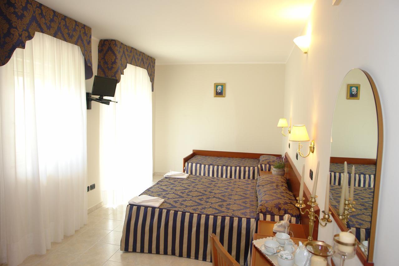 Hotel Di Cosmo San Giovanni Rotondo Dış mekan fotoğraf