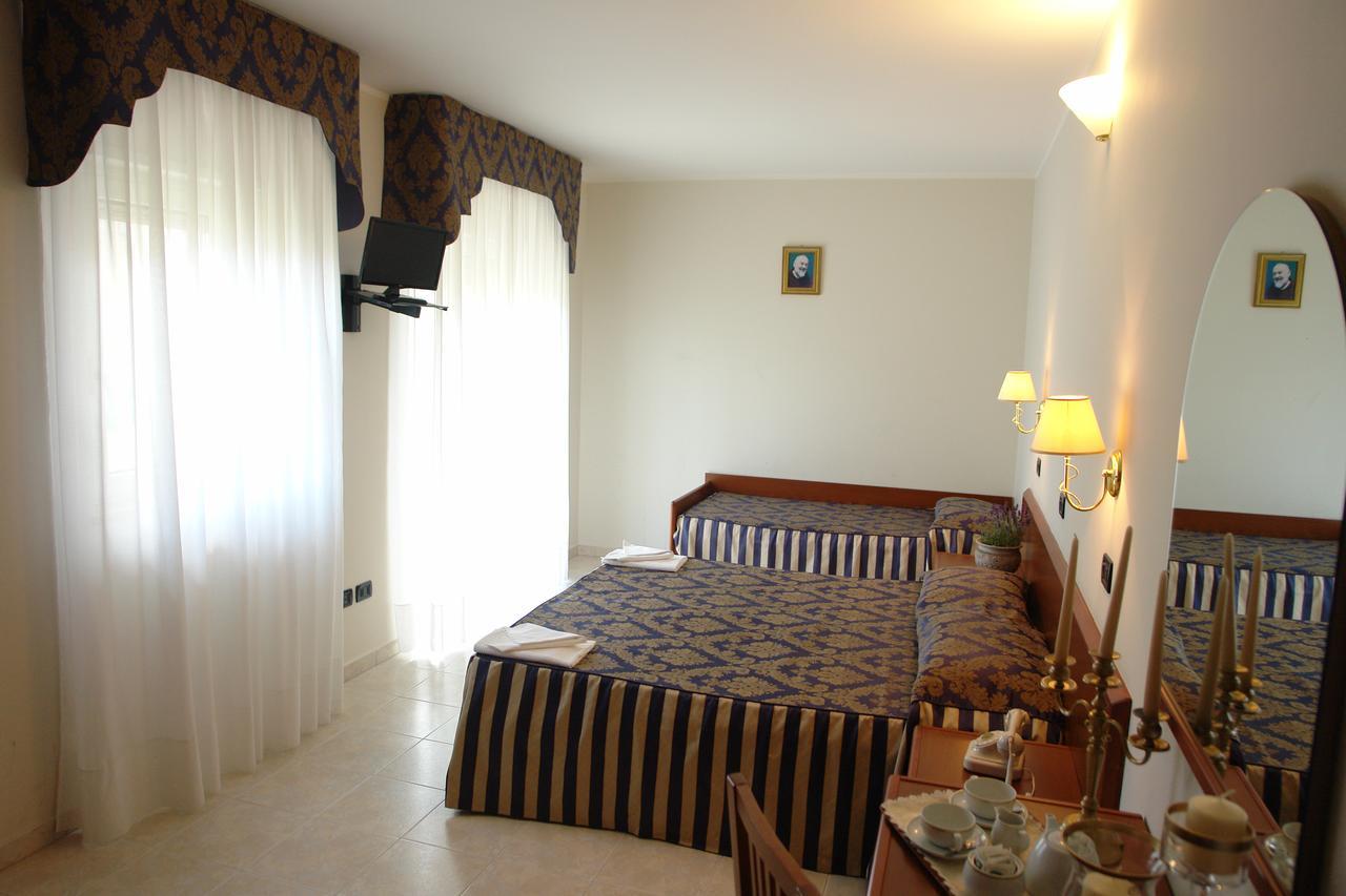 Hotel Di Cosmo San Giovanni Rotondo Dış mekan fotoğraf