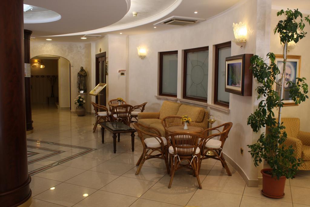 Hotel Di Cosmo San Giovanni Rotondo Dış mekan fotoğraf