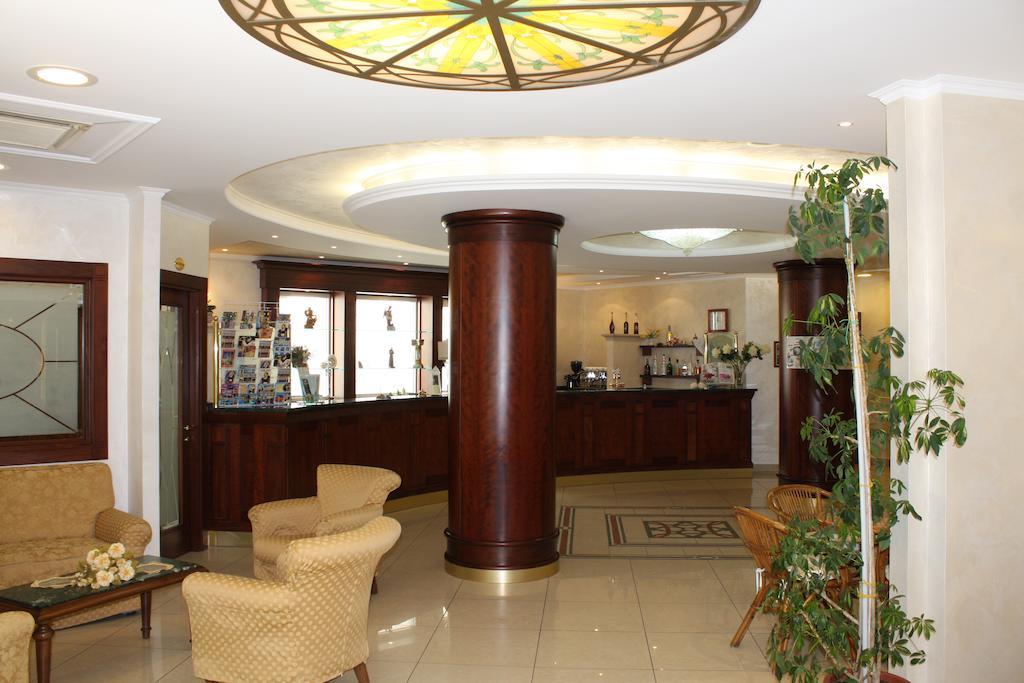 Hotel Di Cosmo San Giovanni Rotondo Dış mekan fotoğraf